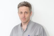 Андрей Викторович ПЕТКЕВИЧ, заведующий отделом, врач-сосудистый хирург